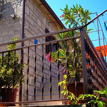 By The Sea Milna, Brac - 5242 Apartman